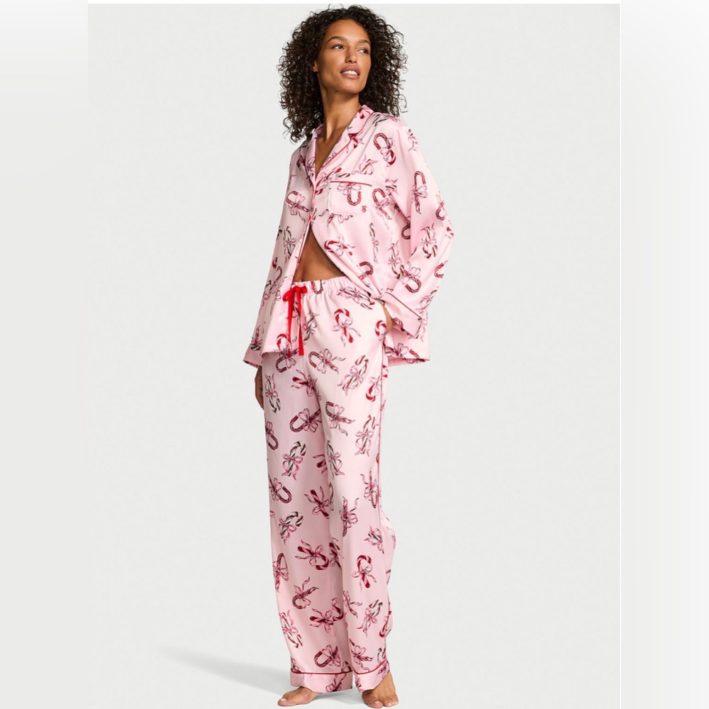 🆕 Victoria's Secret Pink Candy Cane Signature Satin Long Pajama Set - Size Small